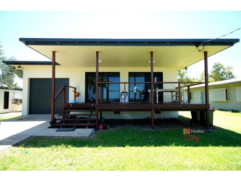 29 Taylor Street, Tully Heads QLD 4854