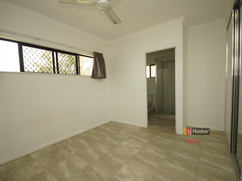 29 Taylor Street, Tully Heads QLD 4854