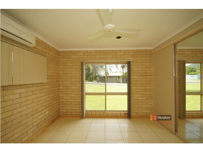 4 Dore Street, Tully QLD 4854