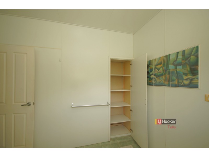 4 Dore Street, Tully QLD 4854