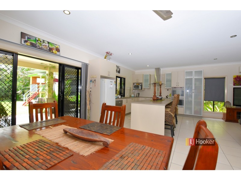 1 Golf Course Street, El Arish QLD 4855
