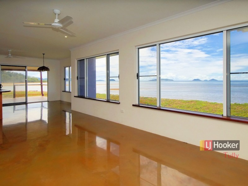 4 Luff Street, Hull Heads QLD 4854