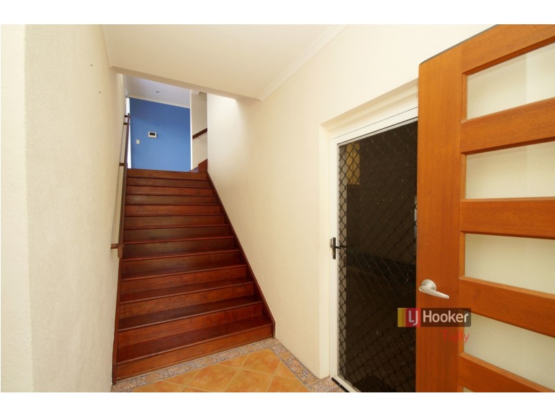 4 Luff Street, Hull Heads QLD 4854