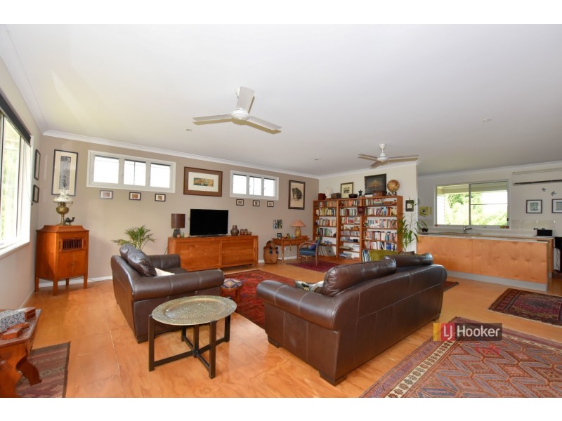 19 Cook Street, Tully QLD 4854