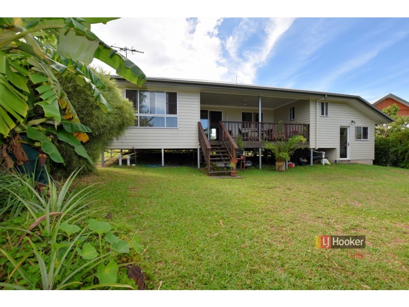 19 Cook Street, Tully QLD 4854