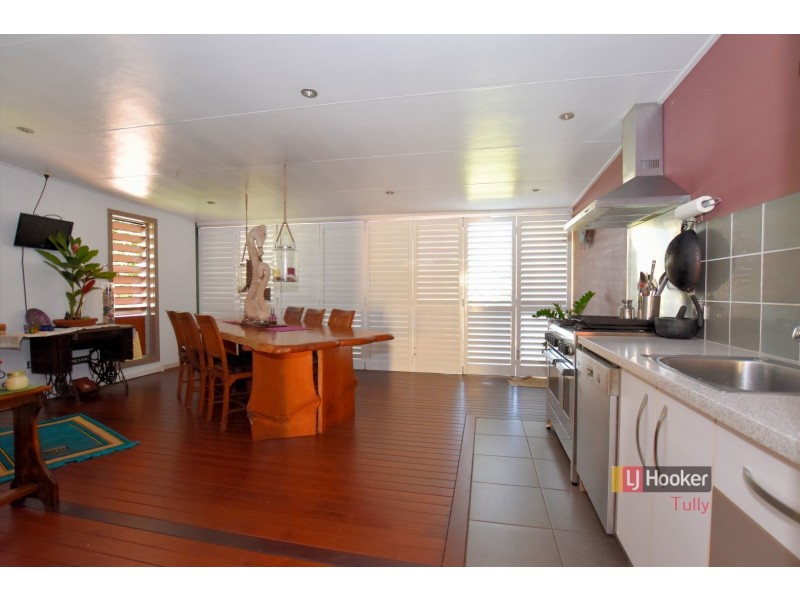 7 Feldt Street, Flying Fish Point QLD 4860