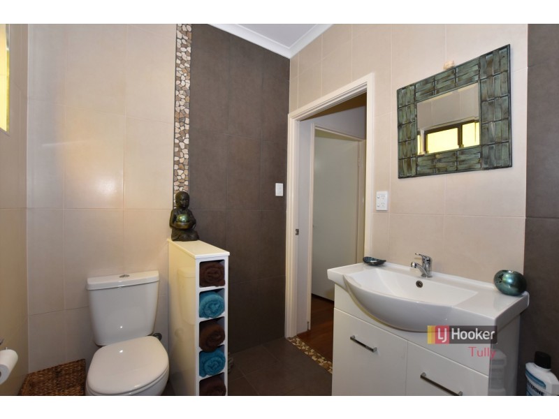 7 Feldt Street, Flying Fish Point QLD 4860