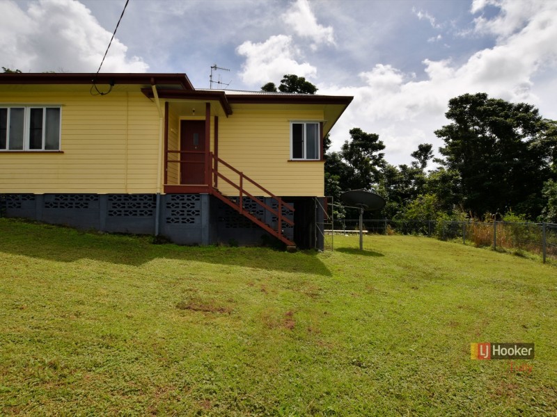 2 Bell Street, Tully QLD 4854