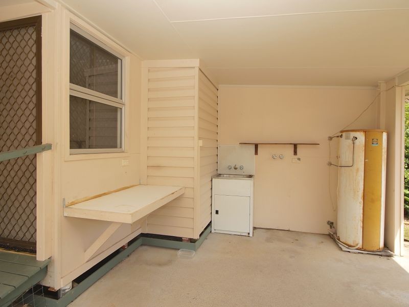 19 Henry Street, Tully QLD 4854