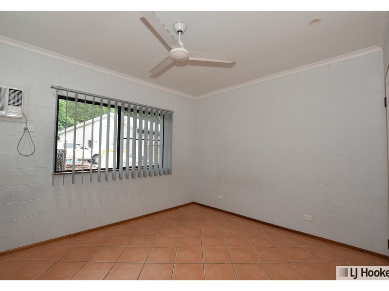 2/21 HENRY, Tully QLD 4854