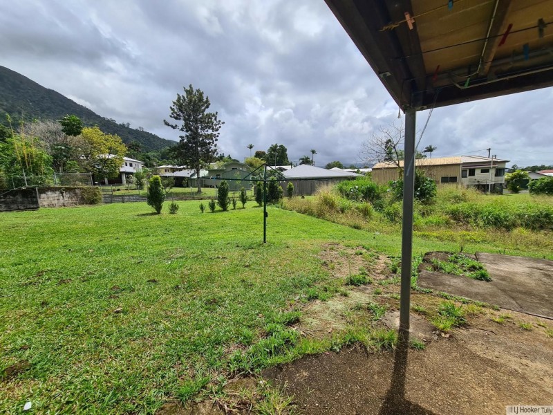 2/18 Henry Street, Tully QLD 4854