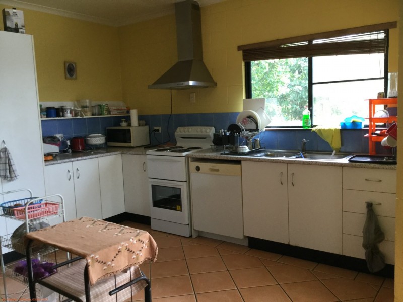 1/21 HENRY Street, Tully QLD 4854