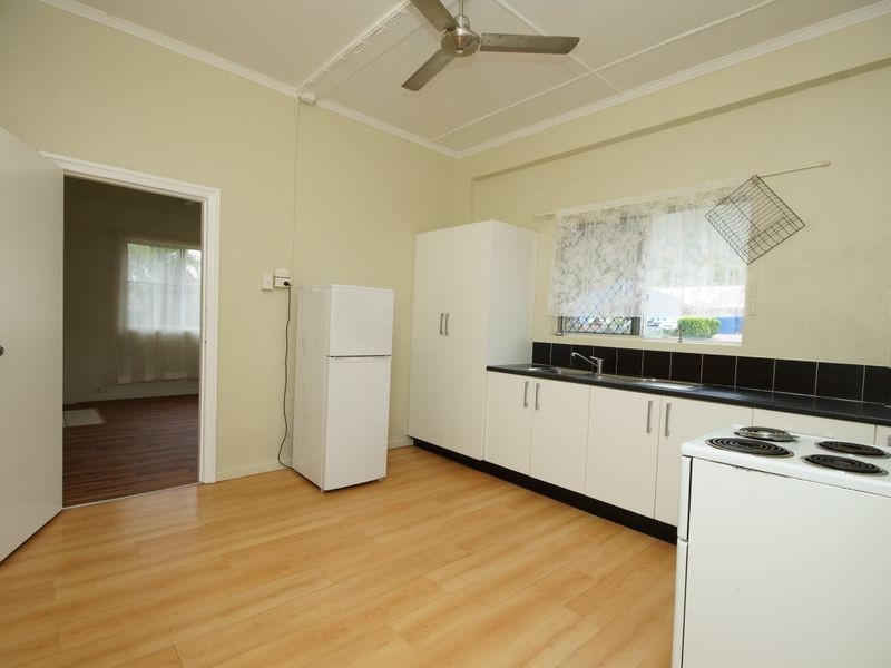 Unit 1/2 Thurles, Tully QLD 4854