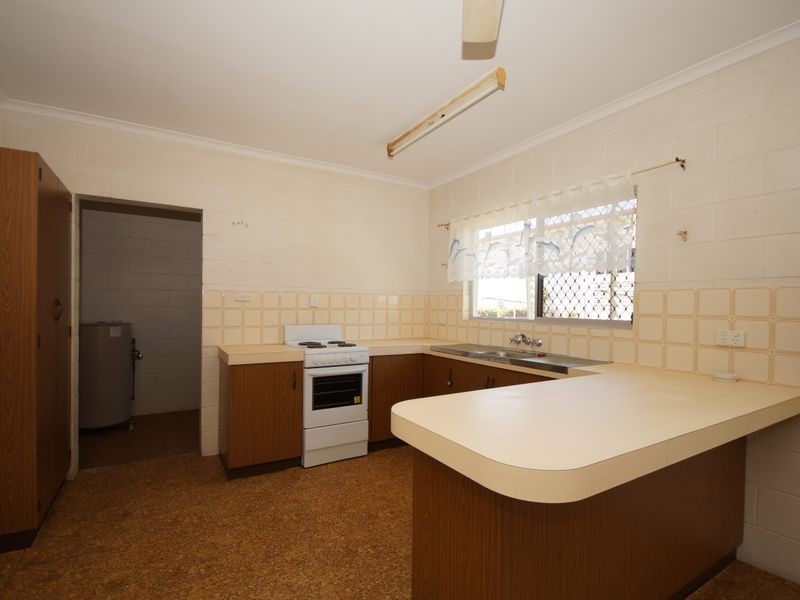 Unit 2/13 Cairns Street, Tully QLD 4854