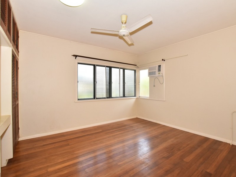 9 McDonald Street, Tully QLD 4854