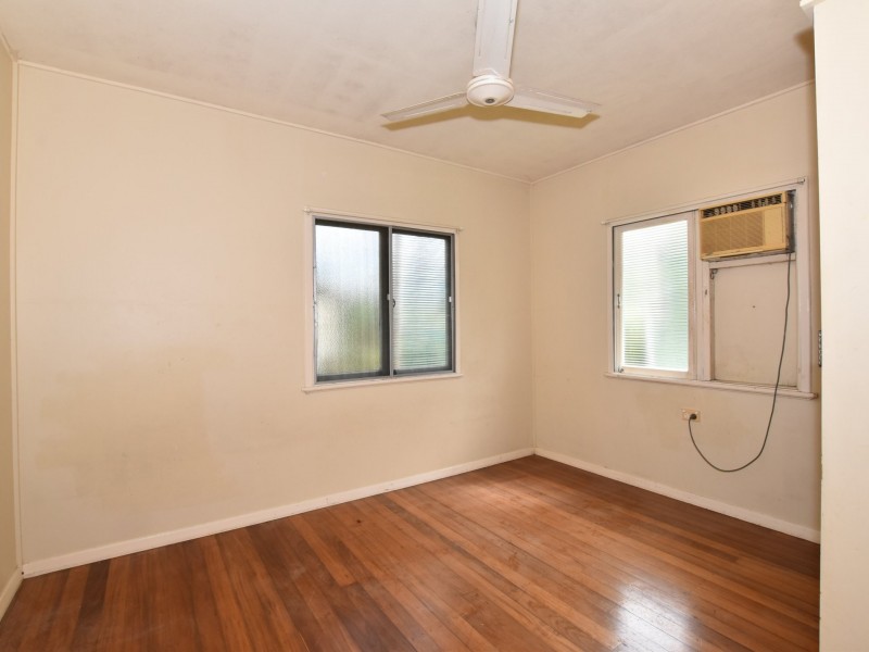 9 McDonald Street, Tully QLD 4854