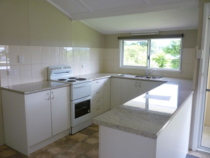 2 King, Tully QLD 4854