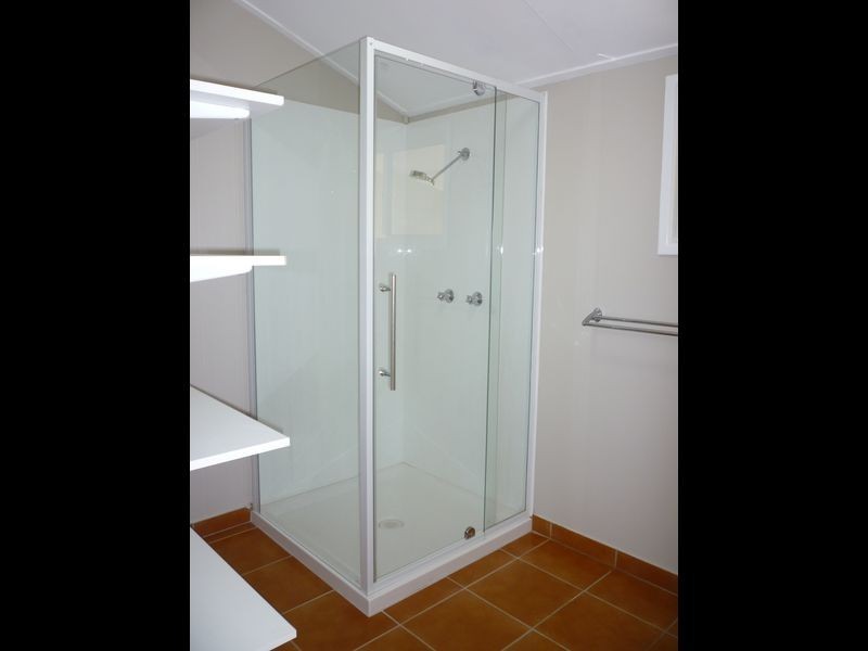 2 King, Tully QLD 4854
