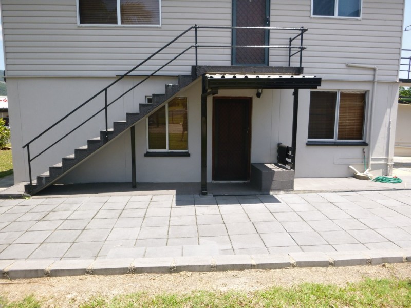 2/20 Curtis Street, Tully QLD 4854