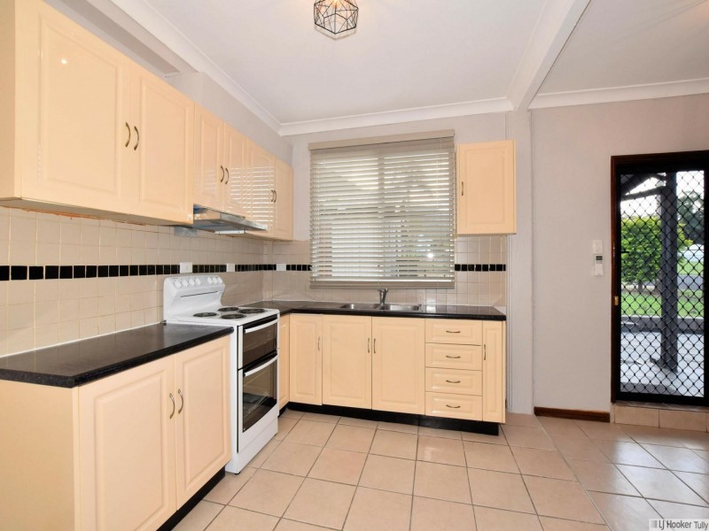 2/20 Curtis Street, Tully QLD 4854