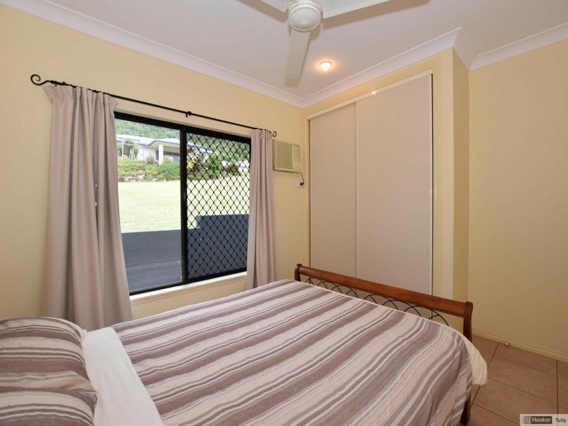 32 Pease Street, Tully QLD 4854