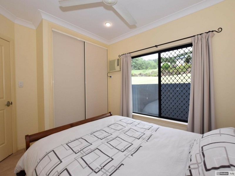 32 Pease Street, Tully QLD 4854