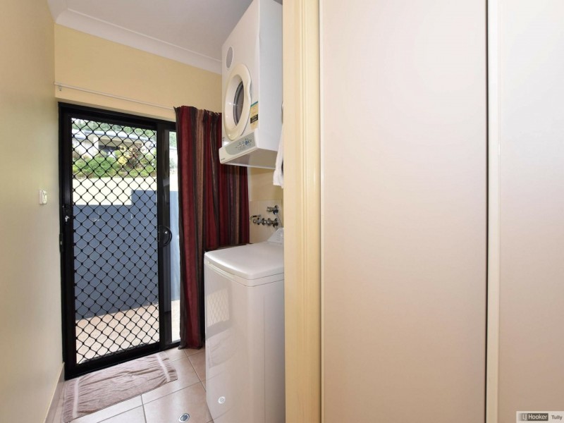 32 Pease Street, Tully QLD 4854