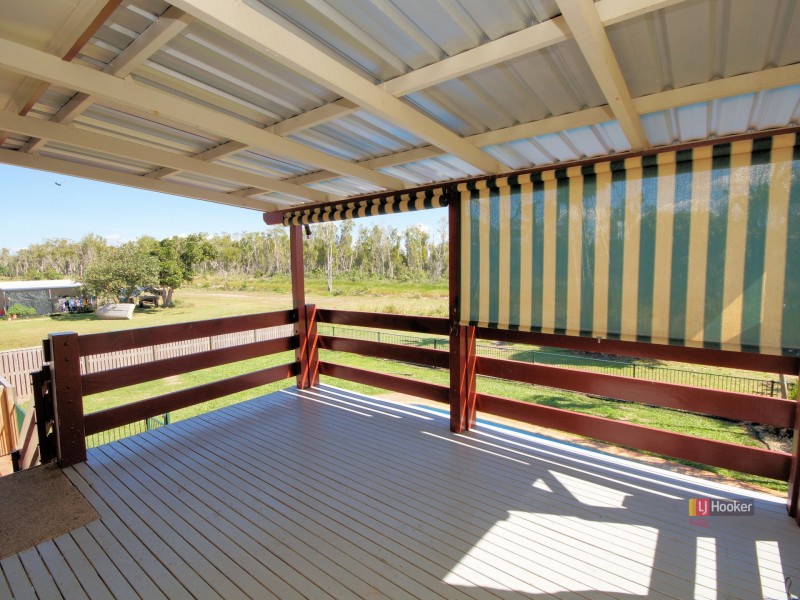 79 Taylor Street, Tully Heads QLD 4854