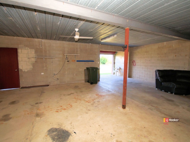 79 Taylor Street, Tully Heads QLD 4854