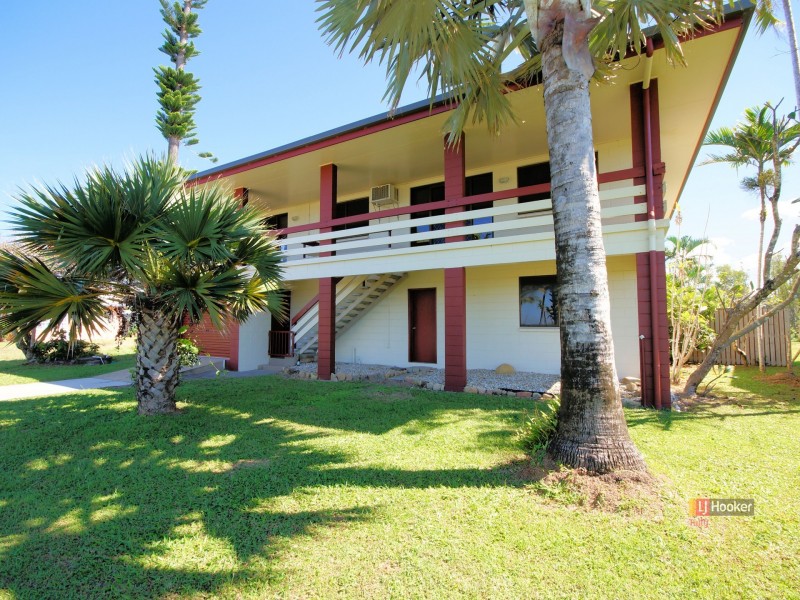 79 Taylor Street, Tully Heads QLD 4854