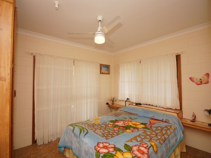 20 Tate Street, Kurrimine Beach QLD 4871