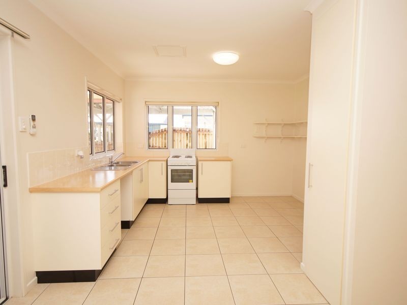 Unit 2/18 Bryant Street, Tully QLD 4854
