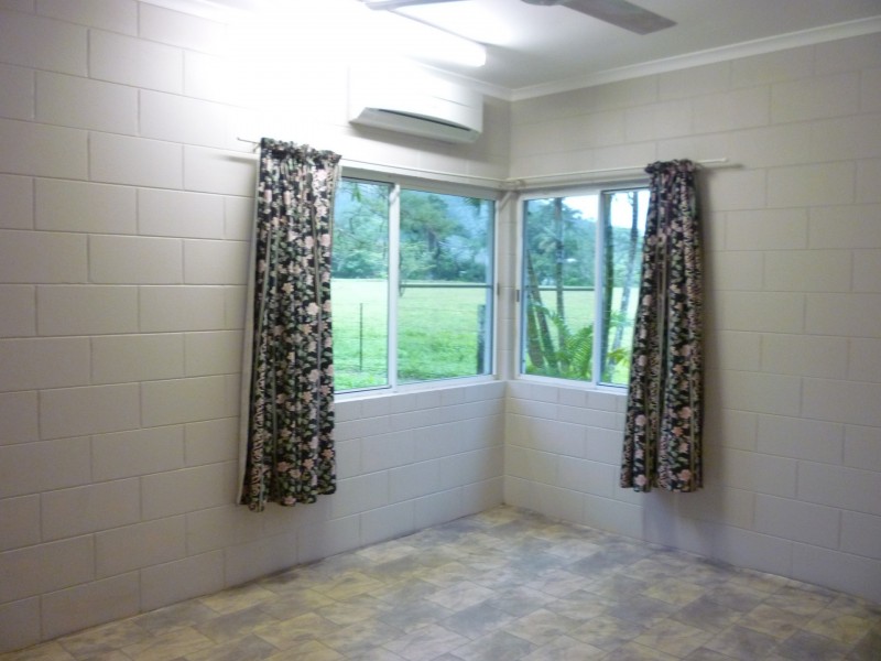 667 Old Tully Road, Feluga QLD 4854