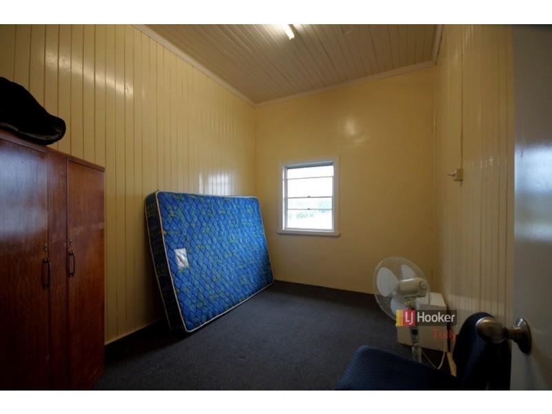 14 Blackman Street, Tully QLD 4854