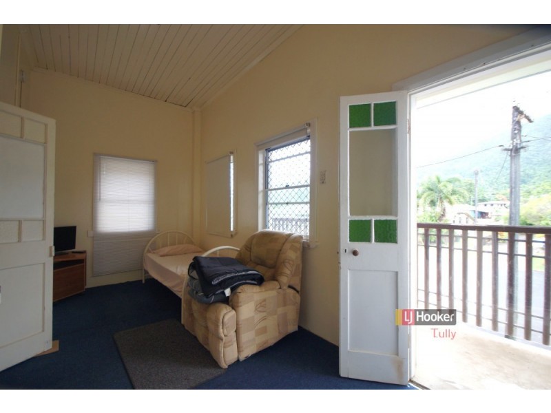 14 Blackman Street, Tully QLD 4854