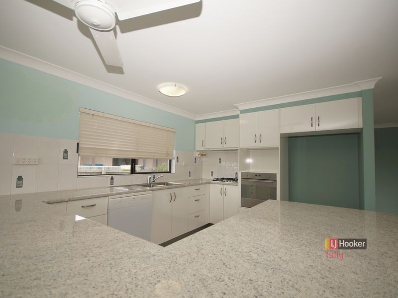 41 Taylor Street, Tully Heads QLD 4854