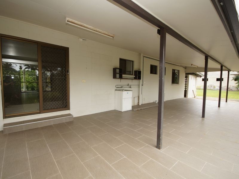 20 BRYANT, Tully QLD 4854
