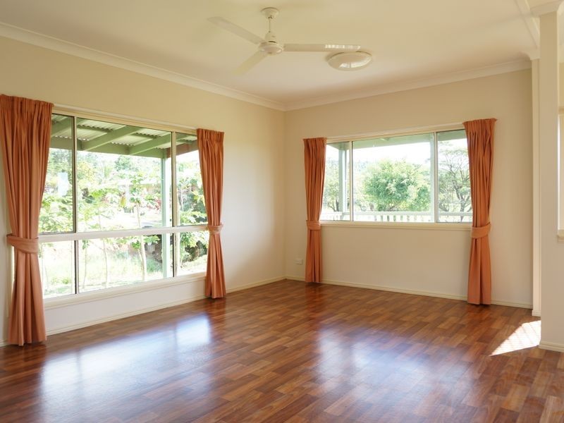 60 Hill 60 Jaffa Rd, El Arish QLD 4855