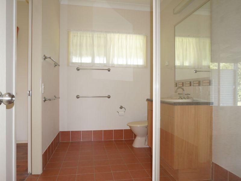 60 Hill 60 Jaffa Rd, El Arish QLD 4855