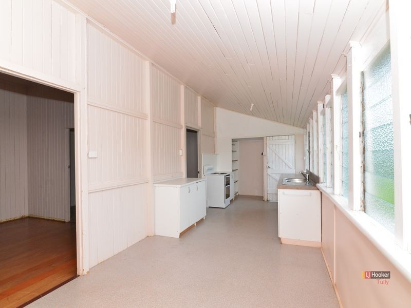 2 Parmeter Street, Tully QLD 4854
