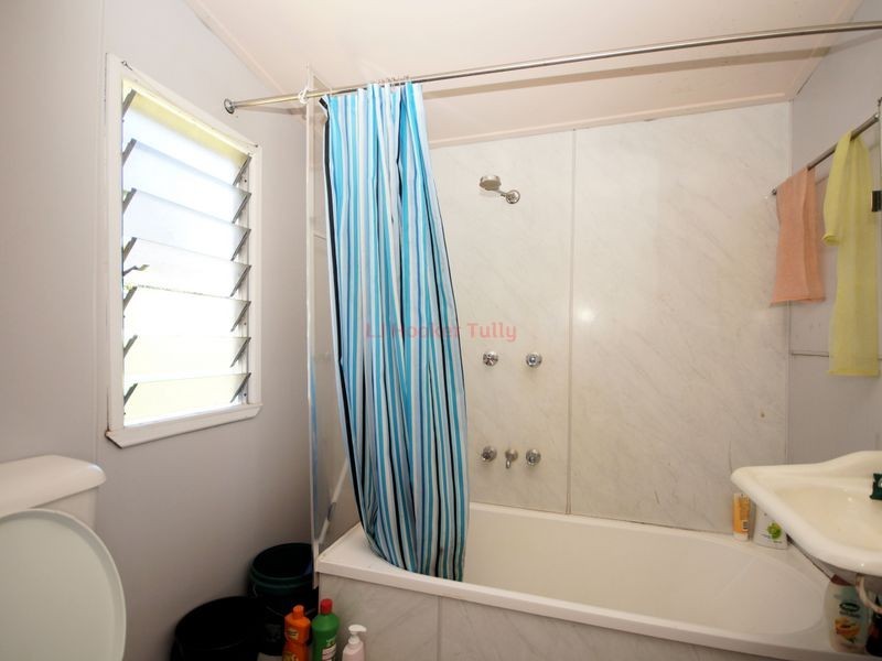 2 Parmeter Street, Tully QLD 4854