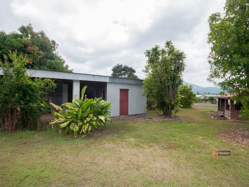 30 Bryant Street, Tully QLD 4854