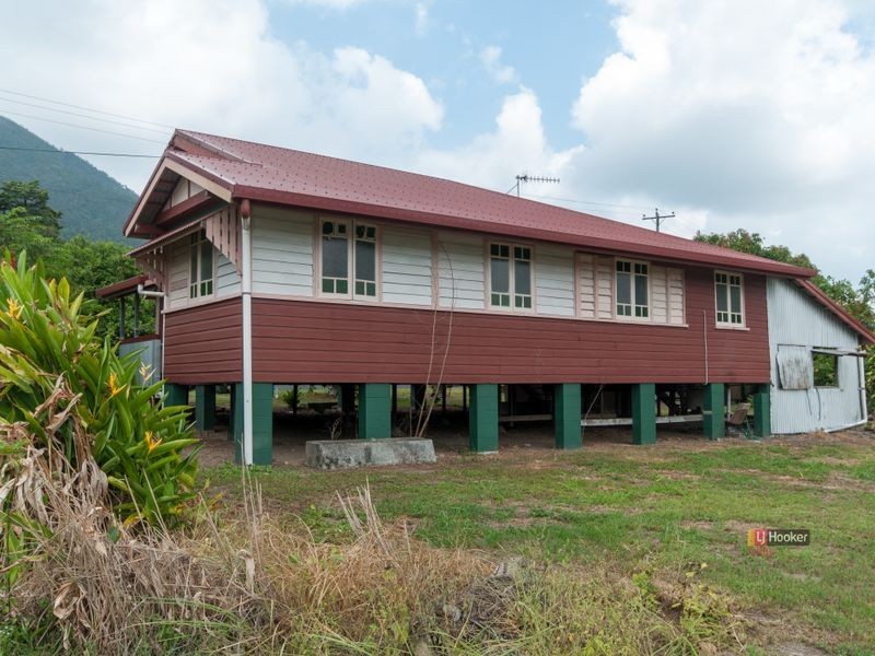 30 Bryant Street, Tully QLD 4854