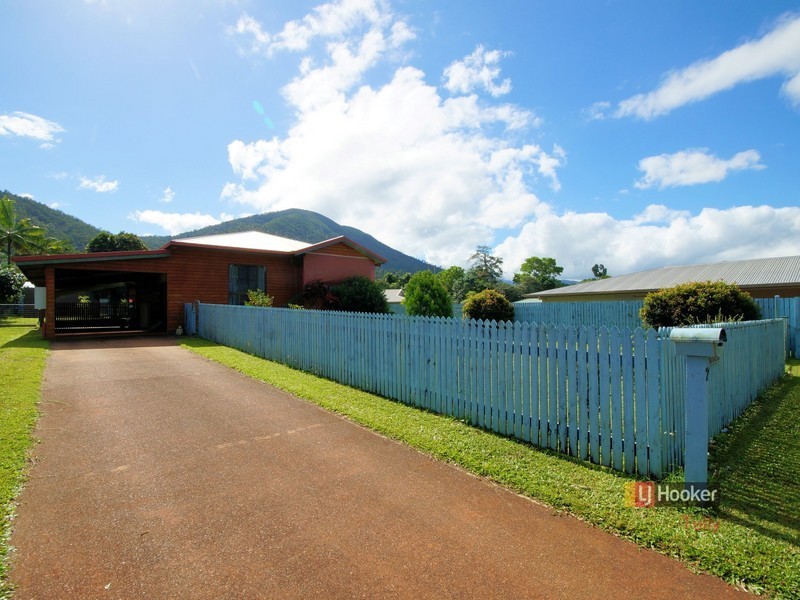 7 Dore Street, Tully QLD 4854