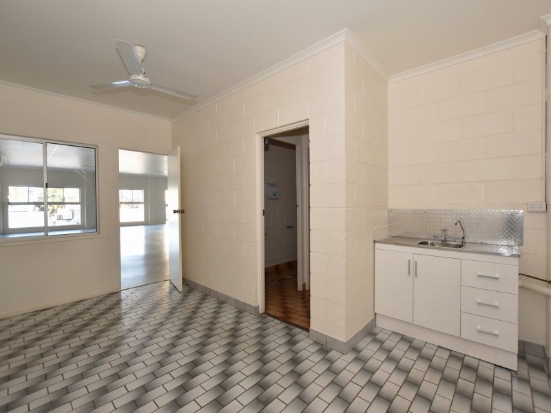 6-8 Still Street, Tully QLD 4854