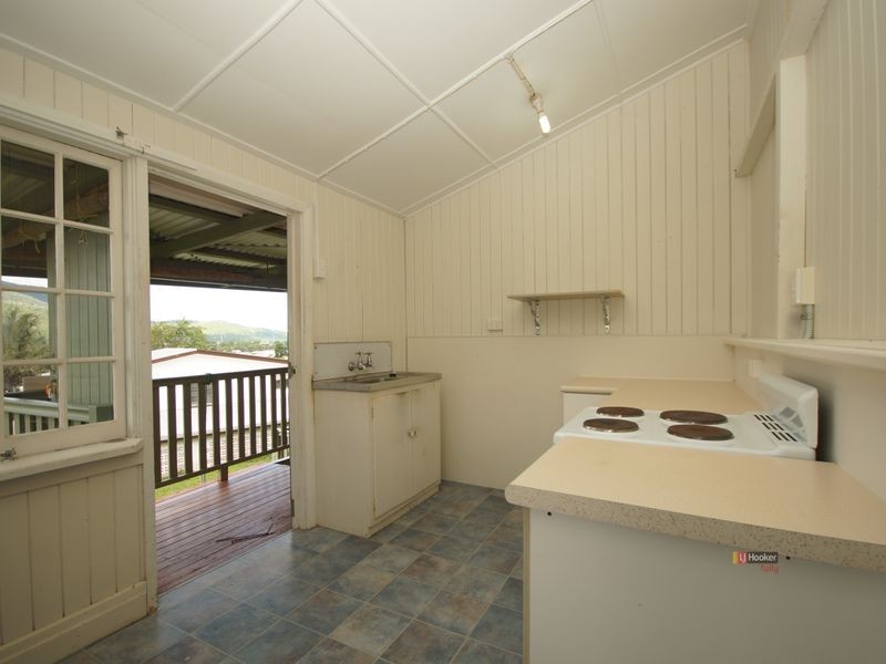 Unit 2/17 Cook Street, Tully QLD 4854