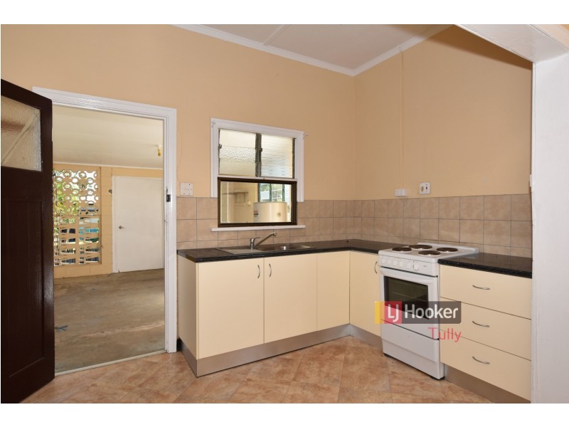 9 Thurles Street, Tully QLD 4854