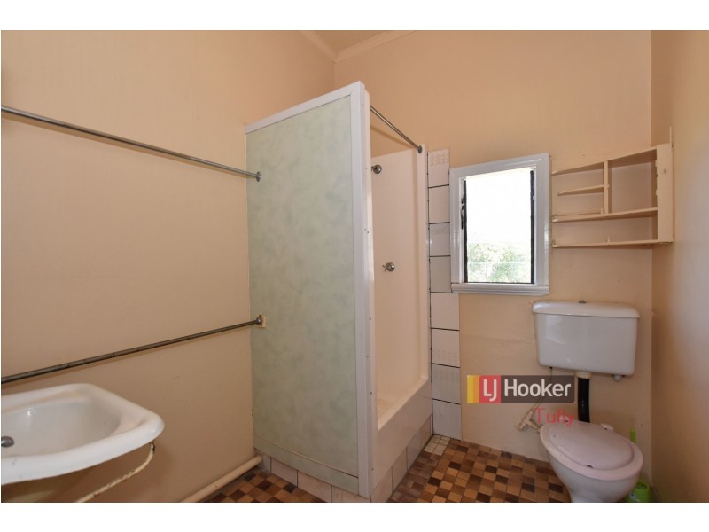 9 Thurles Street, Tully QLD 4854