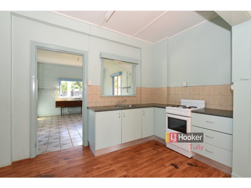 9 Thurles Street, Tully QLD 4854