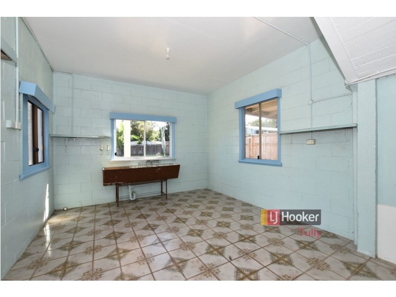 9 Thurles Street, Tully QLD 4854